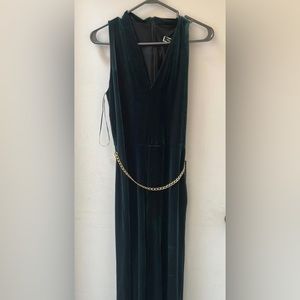 ⬇️Price Drop⬇️ Melanie Lyne Romper in forest green velvet size 2 NWT